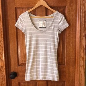 Abercrombie & Fitch Logo T-shirt - Size L